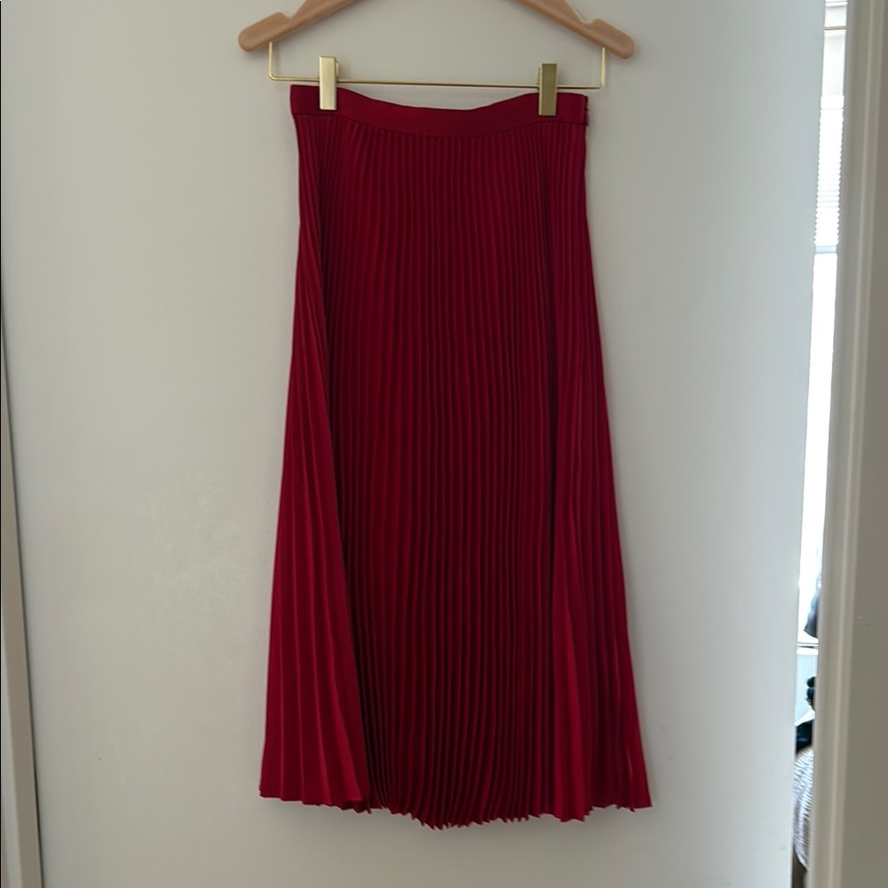 Elegant Red Pleated Skirt club Monaco